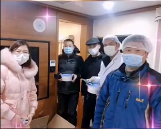 如意餛飩常州薛家新怡華店昨晚為治安管理人員、高速路口、路邊卡口、醫院送去熱...