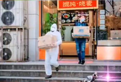 今天是元宵節，如意餛飩武漢長港路店為漢陽醫院的醫護人員送去了熱氣騰騰的湯圓。