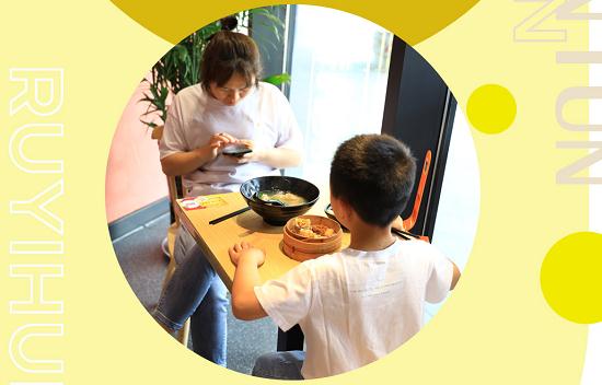 5年，5個員工，日入10000+，如意餛飩加盟商訪談